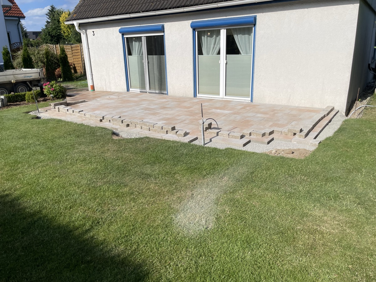 Terrasse vor dem Bau